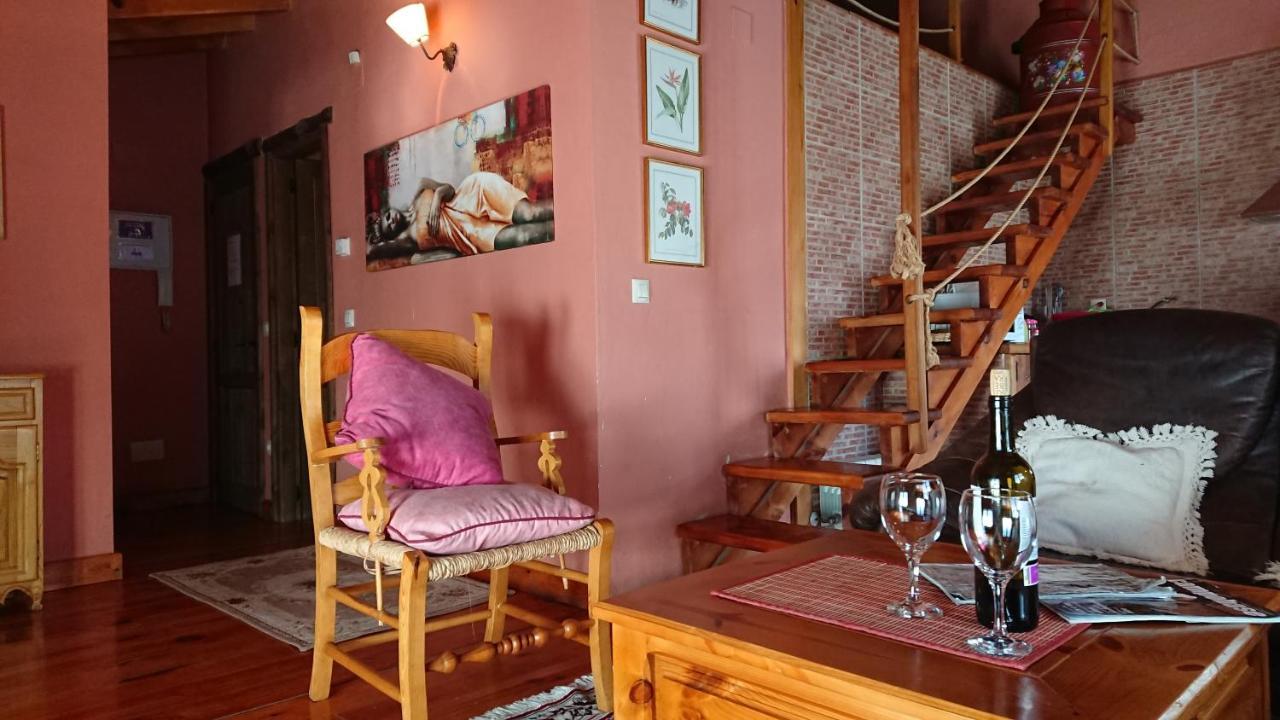 Hostal Artesano I y III Navarredonda Exterior foto