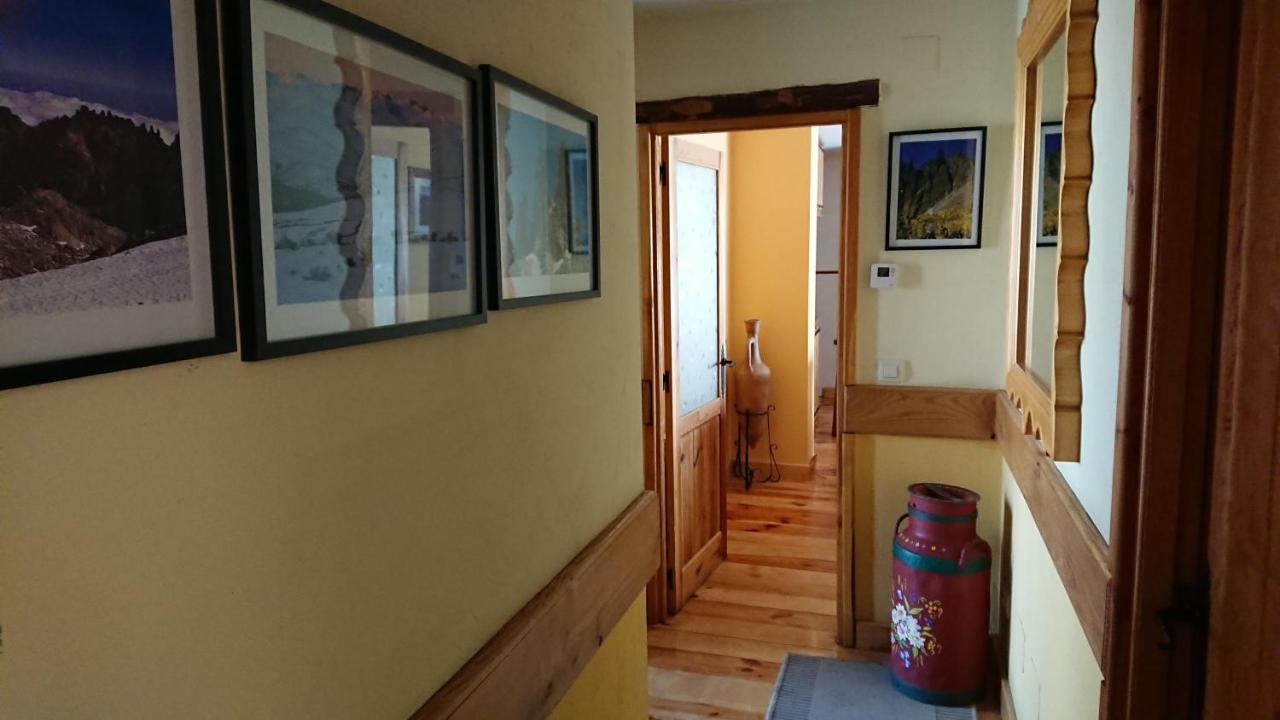 Hostal Artesano I y III Navarredonda Exterior foto